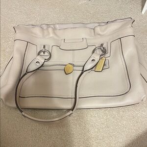 Coach Penelope F14682 Cream Leather Tote Bag Silver Hardware.Very Good Condition